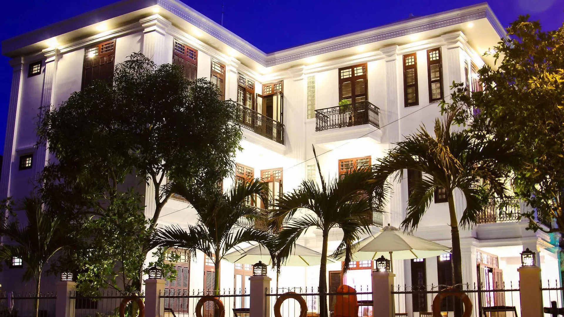 Unity Villa Hoi An 3*,